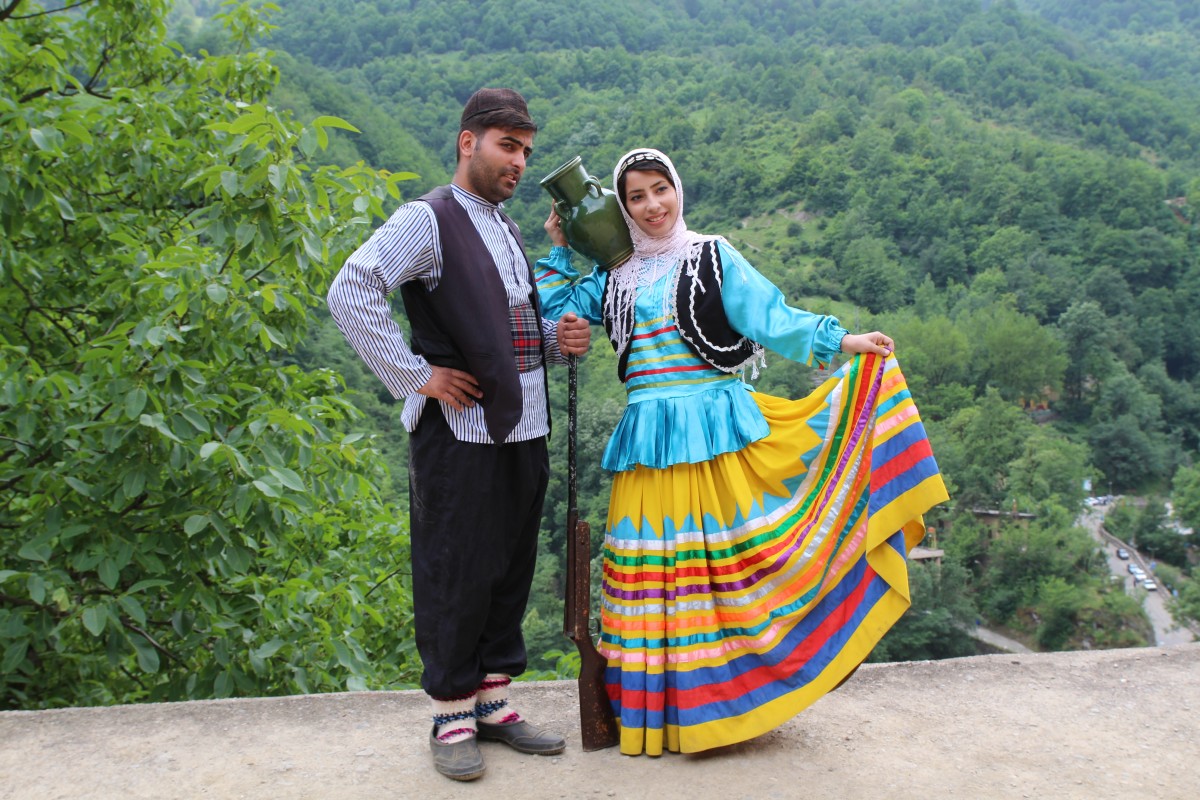 iranian men traditional clothing