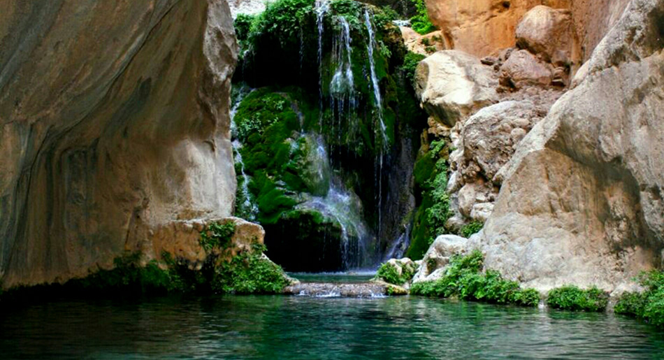 raghaz-canyon-shiraz