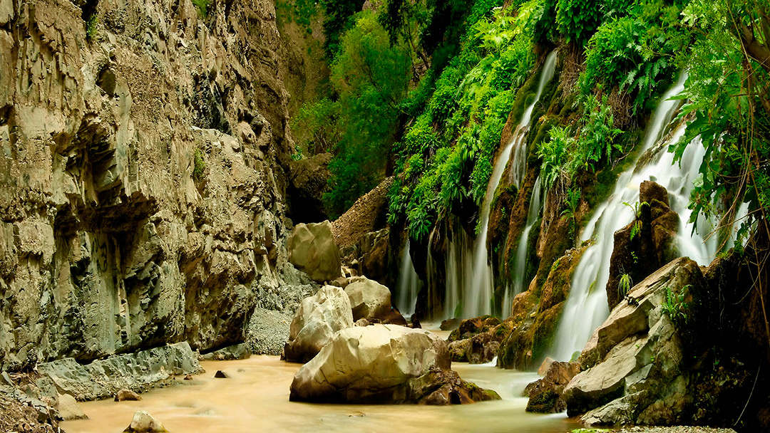 haft-cheshmeh-waterfall