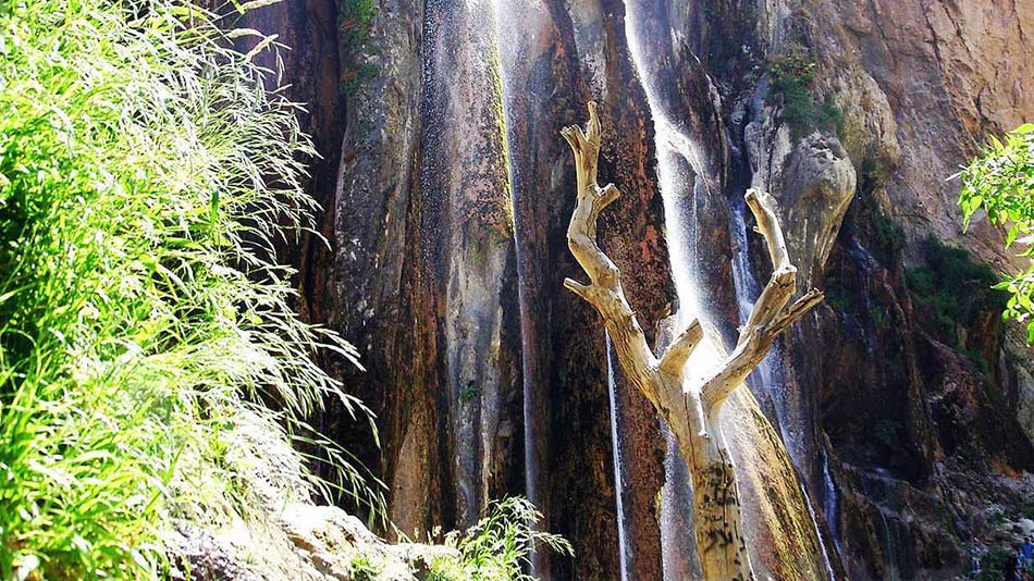 margoon-waterfall