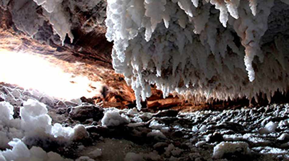 Namakdan-Salt-Cave