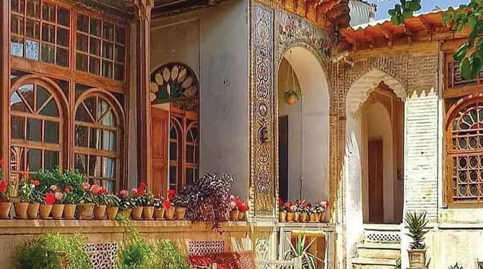 Historicla-House-in-Shiraz