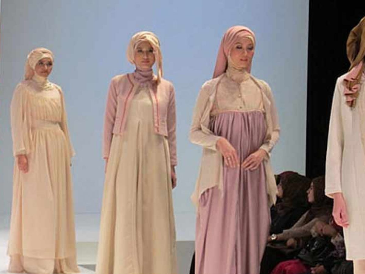 Dress-in-Iran