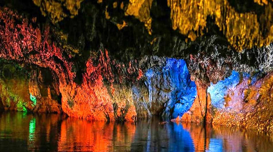 Estahban-Salt-Cave