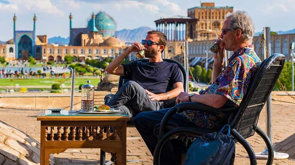 traveling-alone-in-Iran